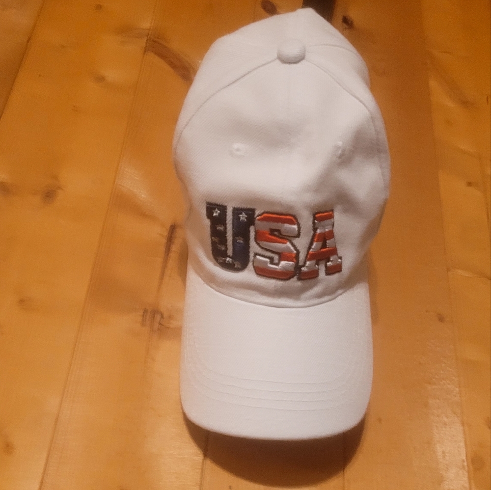 SOLD! White USA embroidered ♥️🤍💙 hat